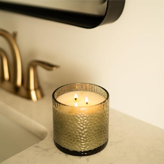 PACHA SOAP Co. Candles - Naturally Derived, Clean Burning, Plant-Based Blend of Soy, Coconut & Apricot Wax, Lead-Free Wick, Cruelty-Free, Recyclable