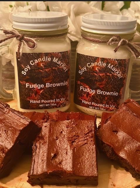 Soy Scented Candles | Handmade & Highly Aromatic Candles Burns Upto 85 Hours in Glass Jar - Perfect for Home Decor, Wedding, Birthday, Dinner (Fudge Brownie, 16 oz)