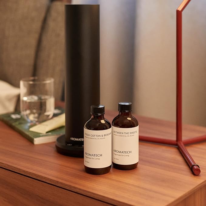 AromaTech Between The Sheets Premium Aroma Oil – Indulgent & Cozy Home Fragrance with Notes of Washed Linen, Hibiscus & Bergamot for Scent Diffusers, Cold-Air and UltraSonic Scent Machines – 500 mL