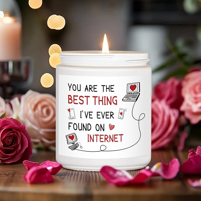 MOASITN Best Thing I Found on The Internet Candles Candles for Women Girlfriend, Valentines Day, Birthday, Anniversary Unique & Sweetest Couple Candle for Her, Him, Best Friends, Boyfriend, Men