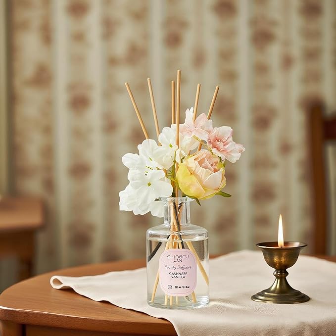 Chloefu Lan Cashmere Vanilla Reéd Diffuser Set with Flowers Reéd Diffuser Sticks, 6.7oz Scent Fragrance Essential Oil Diffuser for Bedroom Bathroom Home Décor Shelf Decor