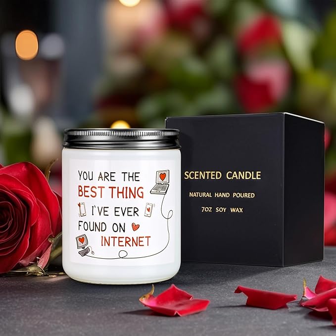 MOASITN Best Thing I Found on The Internet Candles Candles for Women Girlfriend, Valentines Day, Birthday, Anniversary Unique & Sweetest Couple Candle for Her, Him, Best Friends, Boyfriend, Men