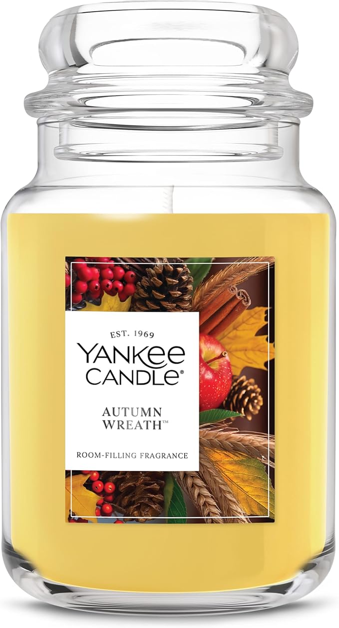 Yankee Candle Autumn Wreath, Thanksgiving Scented Candle, 22oz Large Jar with up to 150 Hour Burn Time, Giftable