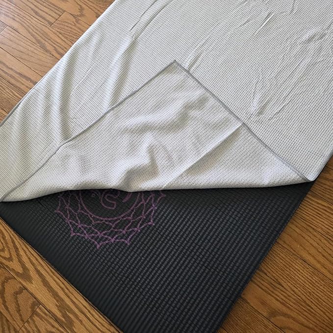 WUOXPM 2 Pack Hot Yoga Towel with Grip Dot, Stickyfiber Non-Slip Yoga Mat Towel, Microfiber Absorbent Microfiber for Hot Yoga, Bikram, ilates, Exercise, Fitness