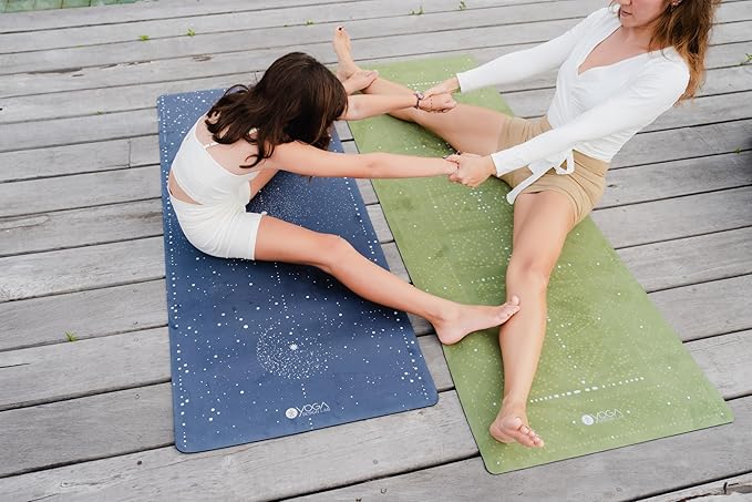YOGA DESIGN LAB | The Combo Yoga Mat | 2-in-1 Mat+Towel | Eco Luxury | Ideal for Hot Yoga, Power, Bikram, Ashtanga, Sweat | Studio Quality | Includes Carrying Strap!