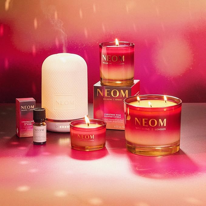NEOM Christmas Wish Candle Travel Size | Mandarin, Cinnamon & Tonka Bean I Made with 100% Naturally derived Wax I Designed to Help You Relax and Unwind I Expertly Blended I Hand Finished
