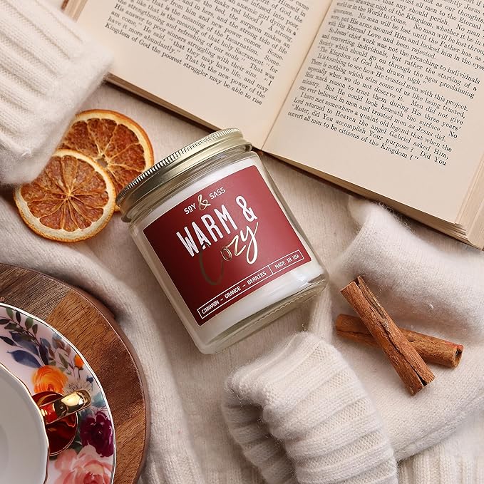 Christmas Candles, Fall Candles, Warm and Cozy' Soy Candle I Berries, Apple & Cinnamon I Infused w/Essential Oils I Warm n Cozy Home Decor I Winter and Holiday Candle I 50Hr Burn I USA Made