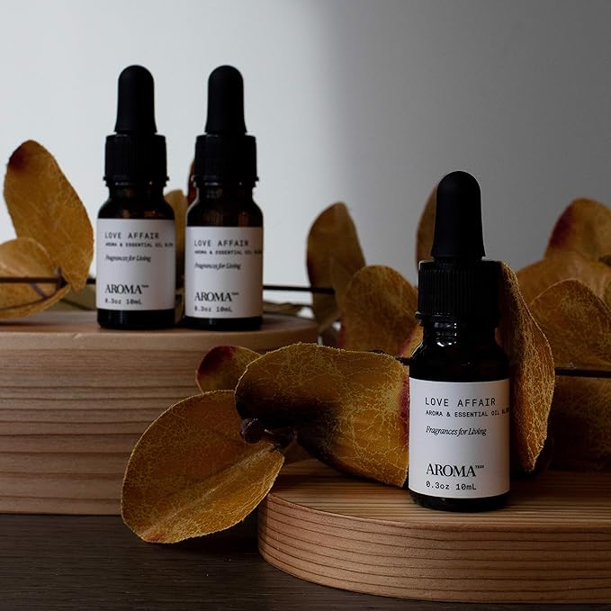 AromaTech Santal & Love Affair Set | Aroma Diffuser Essential Oils Blend of Santal Cardamom, Papyrus, Musk | Love Affair Jasmin, Saffron, Cedar, Ambergris - 10 Milliliter